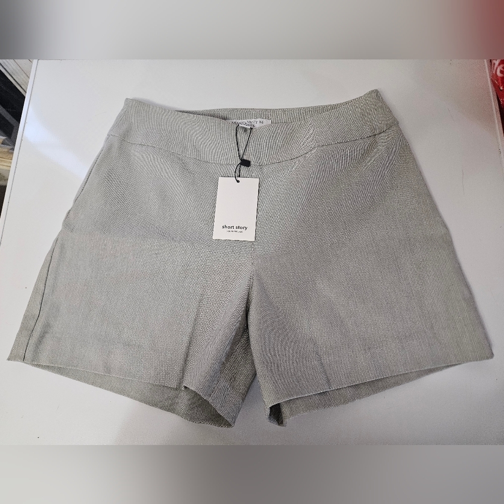 Margaret M Petite Gray Ponte Stretch Shorts!